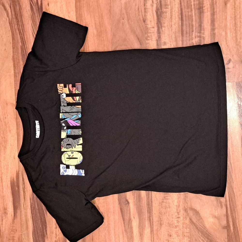 Fortnite black size XL(14-16) t-shirt